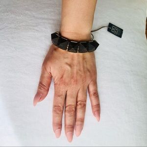 Italian made resin and brass bracelet